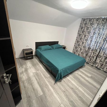 Apartament Casa Dragoeni Târgu Jiu Exterior foto