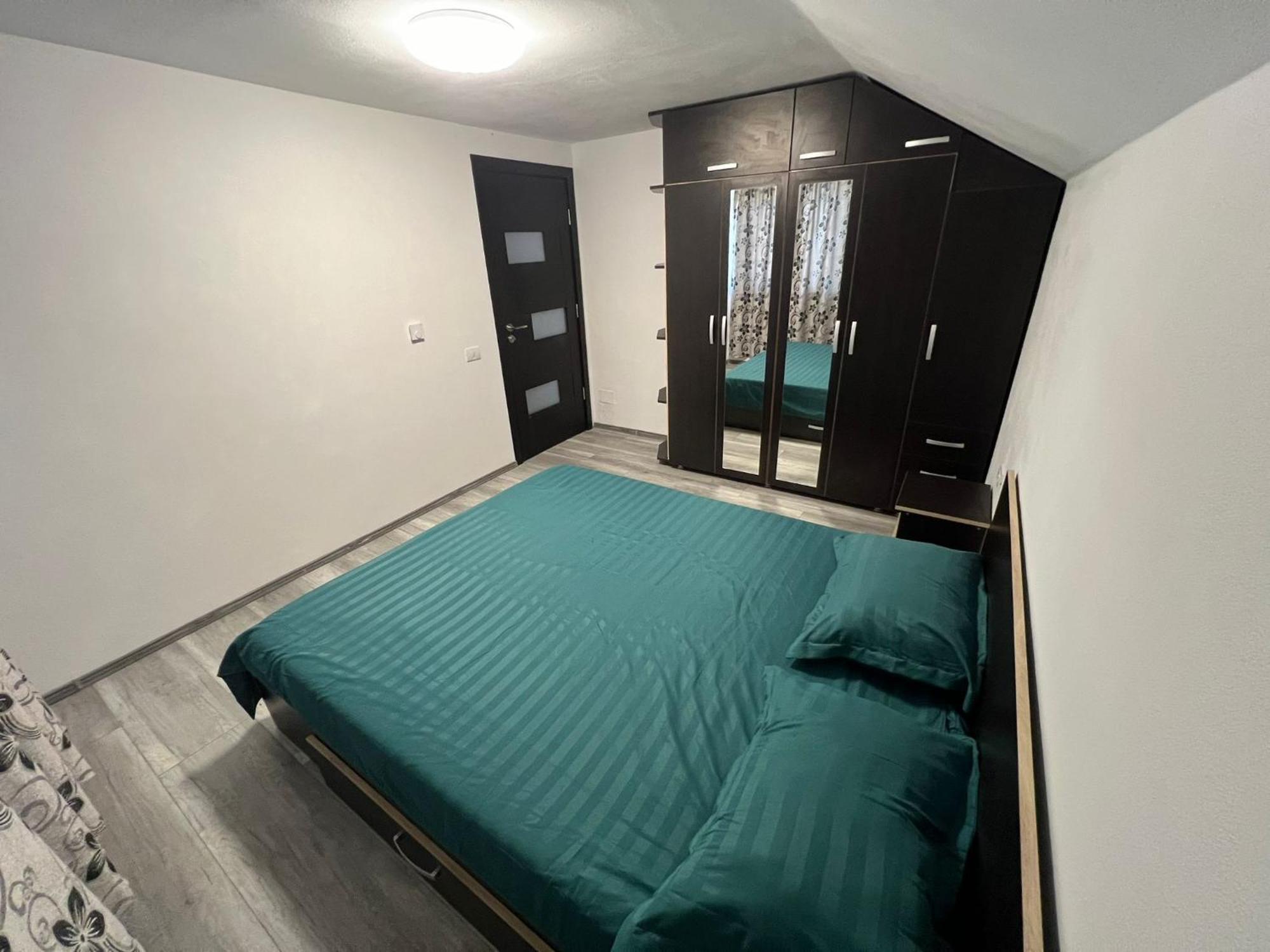 Apartament Casa Dragoeni Târgu Jiu Exterior foto